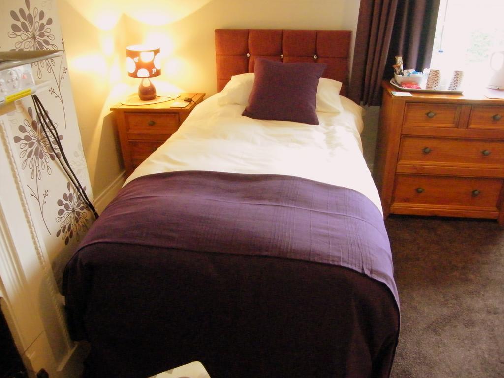 Royal Yeoman B&B Frampton  Habitación foto